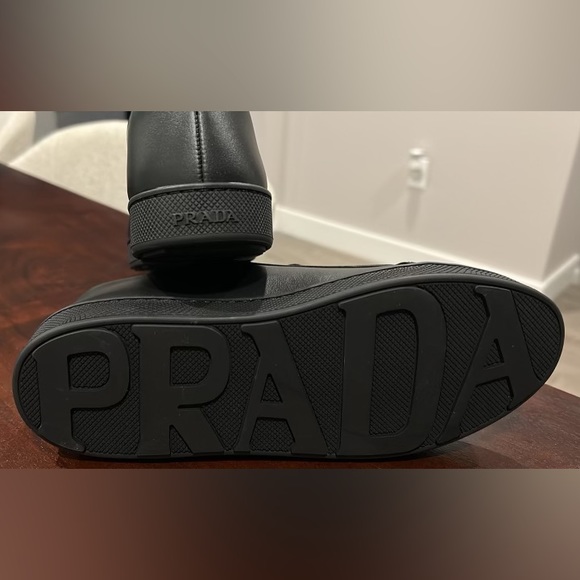 Women’s leather Prada shoes - Picture 3 of 3